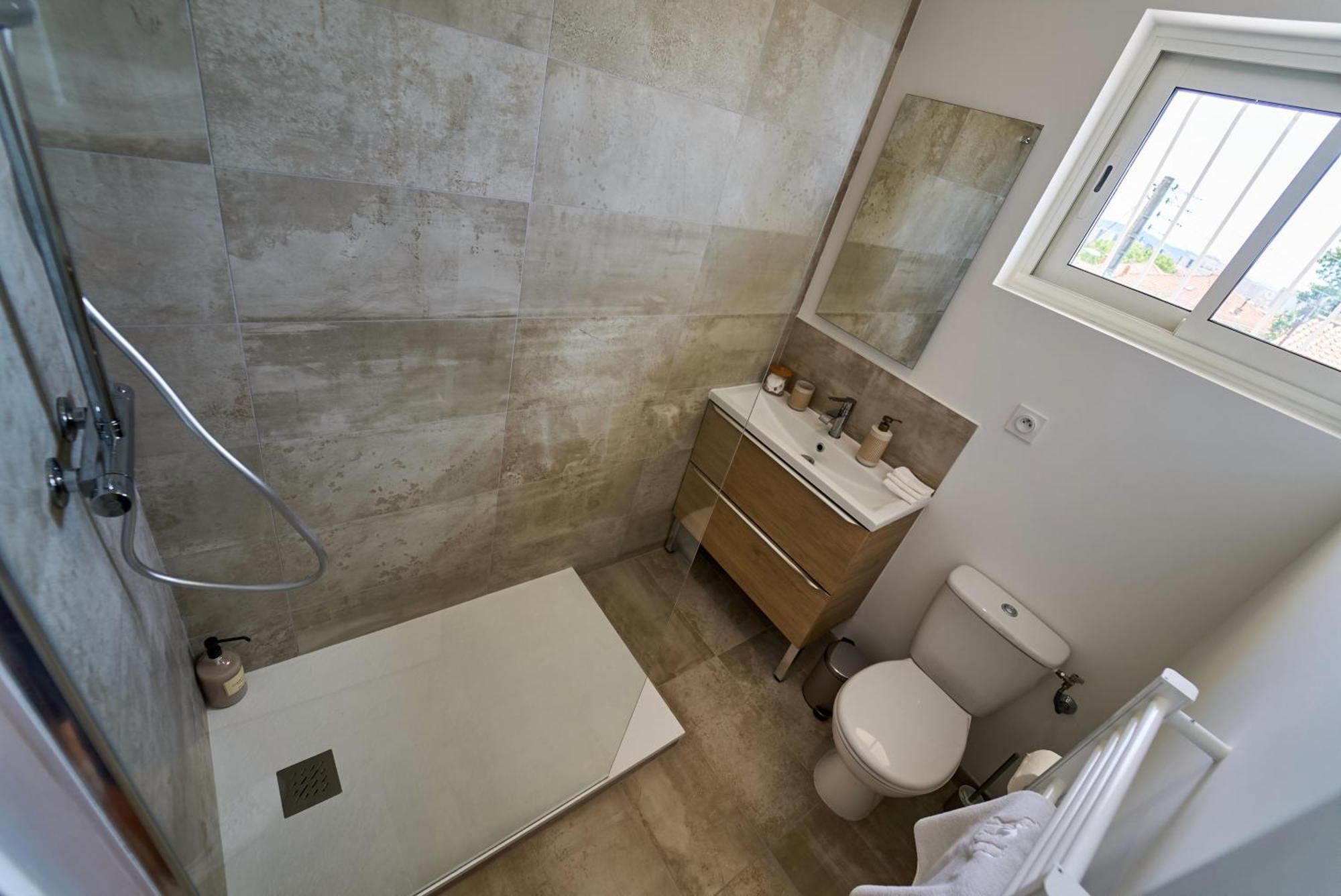 La Provencale - Jacuzzi, Bbq, Jardin & Clim Toulon